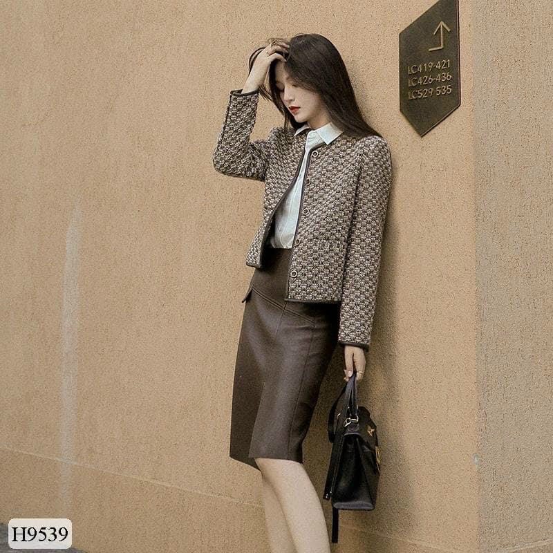 ÁO DẠ TWEED MÀU NÂU SIÊU SANG CHẢNH CHO PHÁI NỮ