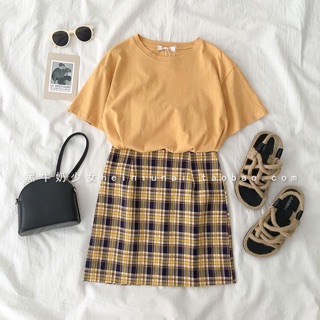(sẵn cvay sz m) Set áo váy(có tách) áo phông trơn,chân váy chữ A kẻ caro ngắn