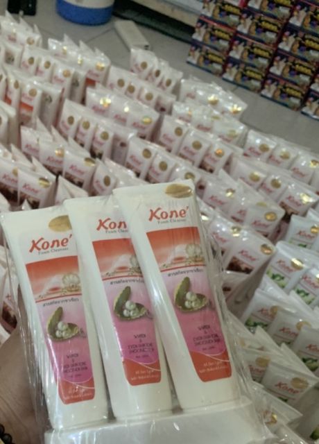 Sữa rửa mặt Dưỡng Da Kone' 100ml Trà Xanh mới