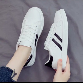 🌸 sỉ 2 đôi giầy bata trẻ trung- cá tính.