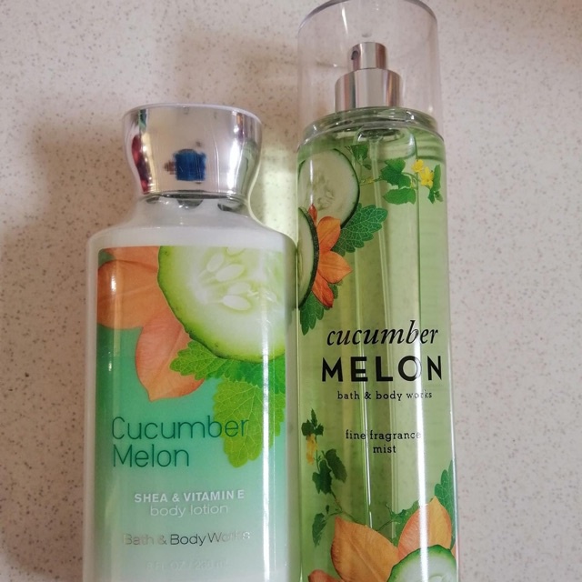 Xịt thơm toàn thân Cucumber Melon body mist Bath & Body Works