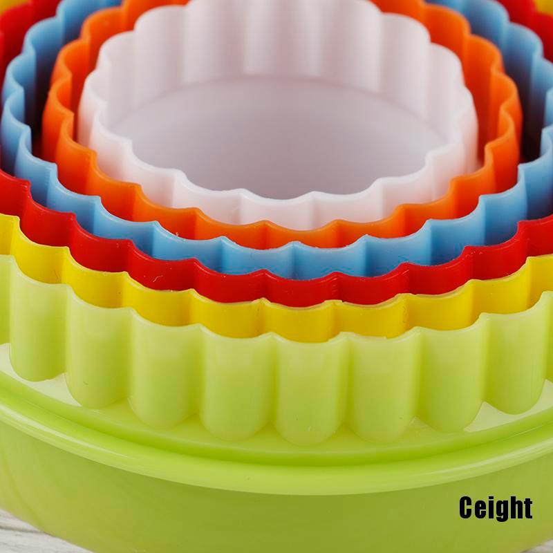 Set 6 Khuôn Cắt Bột Làm Bánh Bao Hình Tròn / Bông Hoa Tiện Dụng