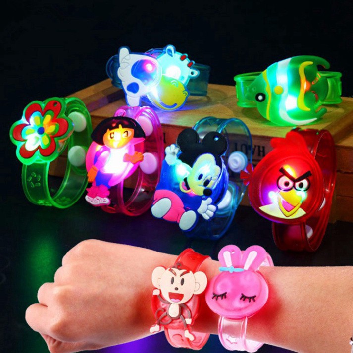 Combo 100 chiếc Đồng hồ đeo tay trẻ em có đèn LED phát sáng - Vòng tay phát sáng màu ngẫu nhiên - An Toàn-Đẹp