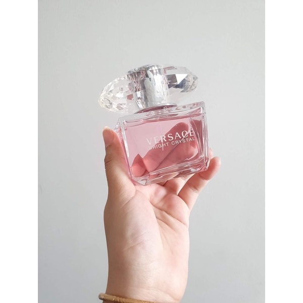 Nước hoa nữ tính, nhẹ nhàng VS Bright Crystal