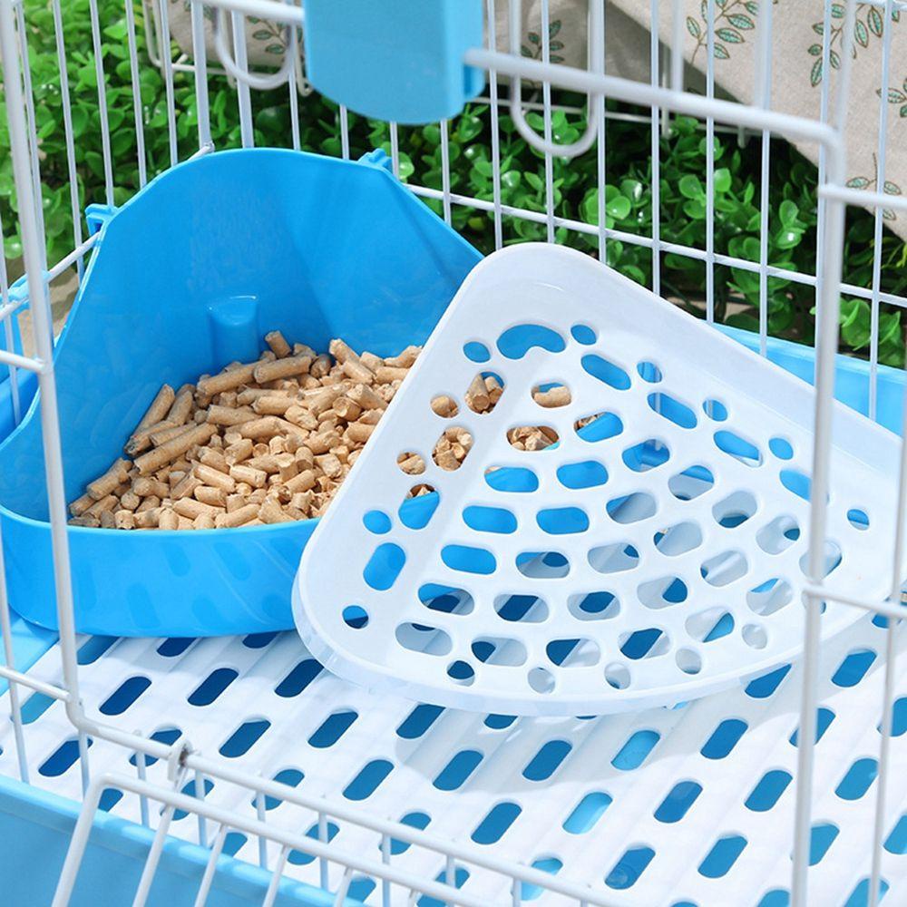Khay Đi Vệ Sinh Gắn Góc Tường Tiện Dụng Cho Hamster / Thú Cưng