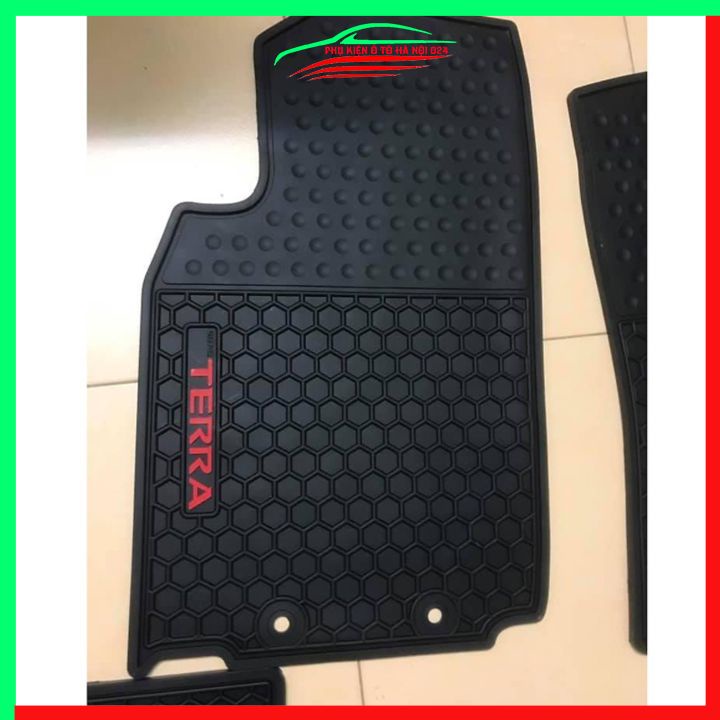 Thảm lót sàn cao su cho xe Nissan Terra 7 Chỗ 2021-2022 hàng chuẩn theo xe chịu lực tốt