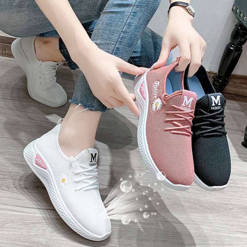 Giày thể thao nữ, giày sneaker chữ M hoa cúc, thông hơi đế cao su siêu mềm 2021