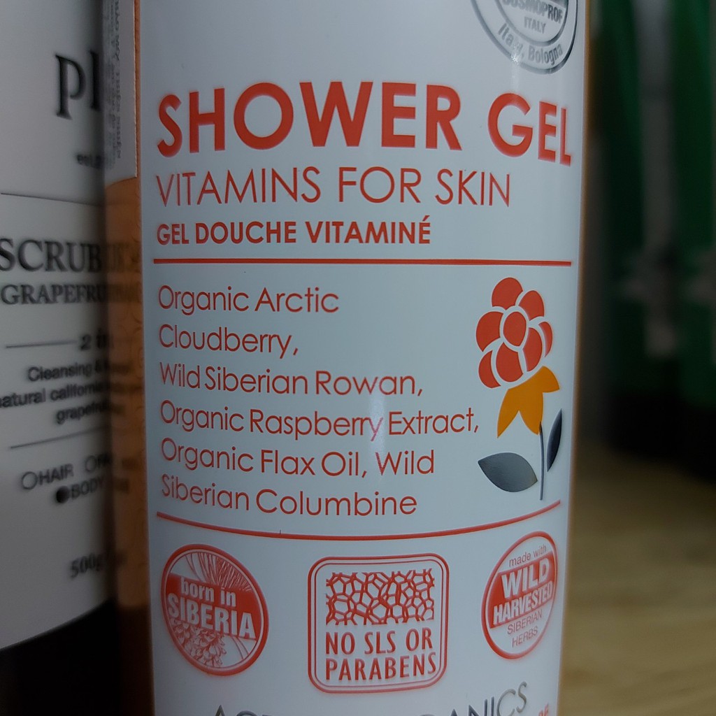 Sữa tắm dưỡng ẩm, bảo vệ da khỏi tia UV, tia cực tím Natura Siberica Shower Gel Vitamin For Skin LOVESKINCARE VN