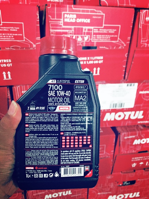 Nhớt Motul  7100 10w40  Pháp 1L