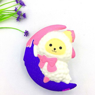 Squishy cừu ôm mặt trăng