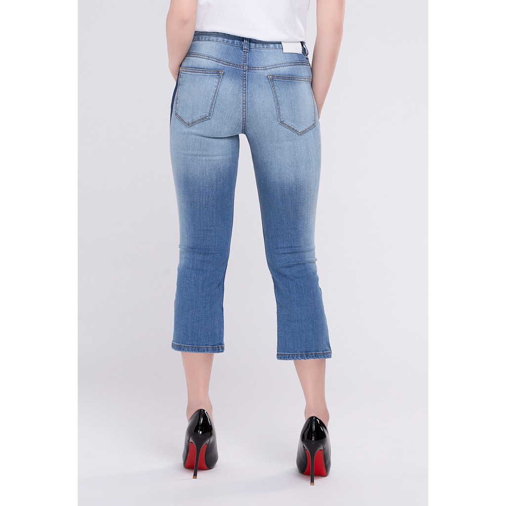 [Mã FASHIONMALLT4 giảm 15% đơn 150k] Quần jeans nữ ống loe A91 JEANS 011 (Xanh nhạt)