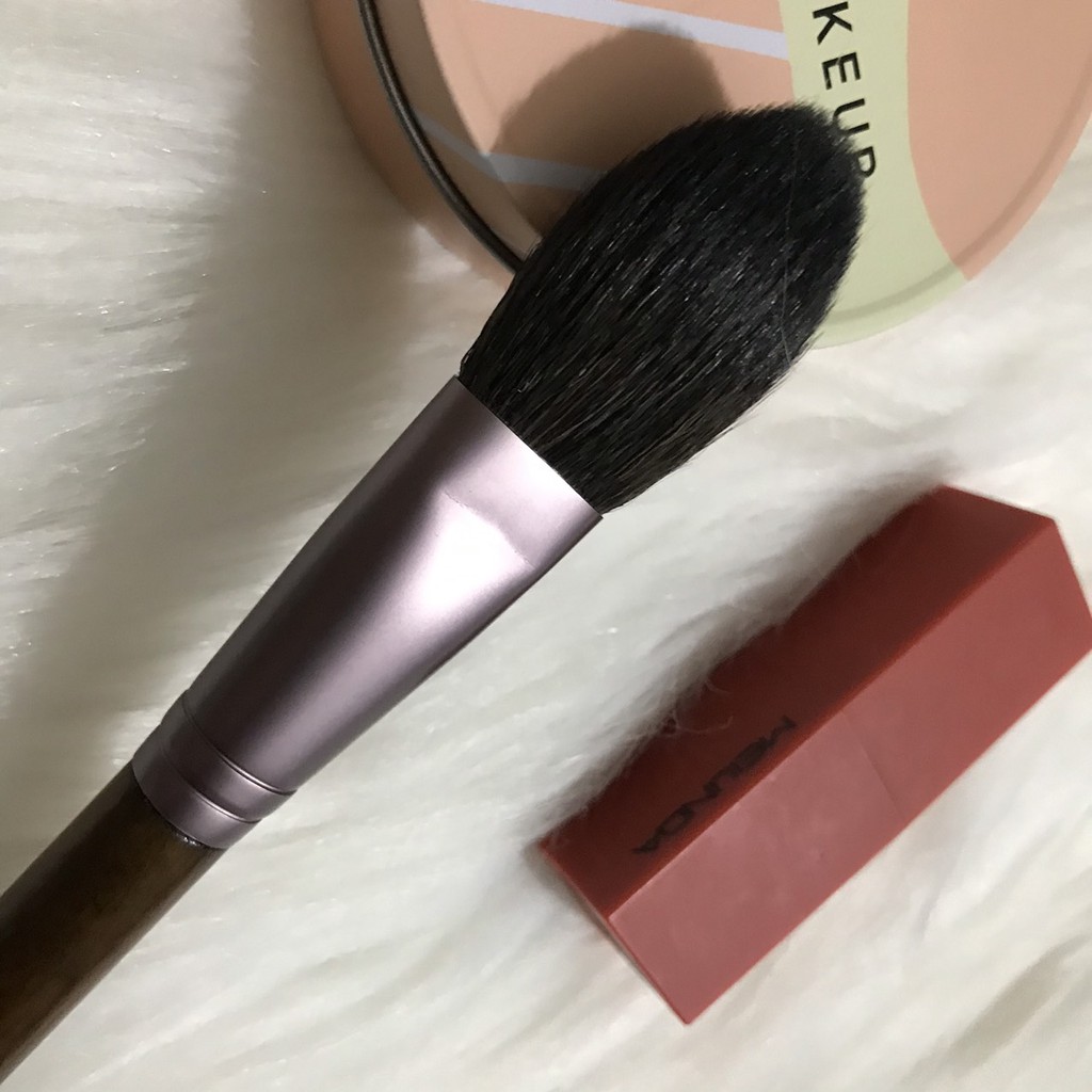 Cọ Trang Điểm Highlight Lớn Không Logo