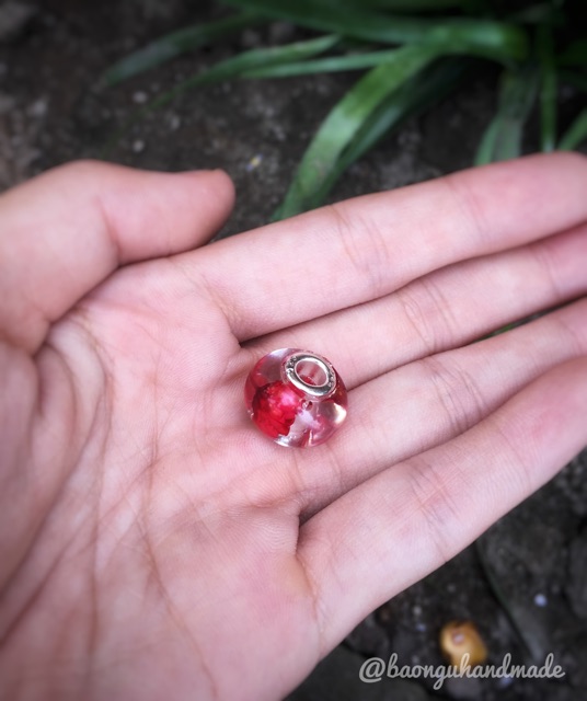 Charm resin hoa lá khô thật hàng thủ công