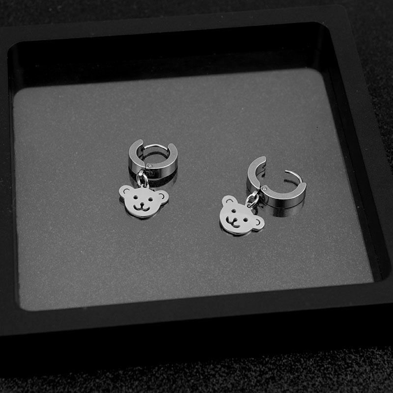 Khuyên Tai Dạng Kẹp Hình Gấu Bằng Thép Titan Không Phai Màu 22466