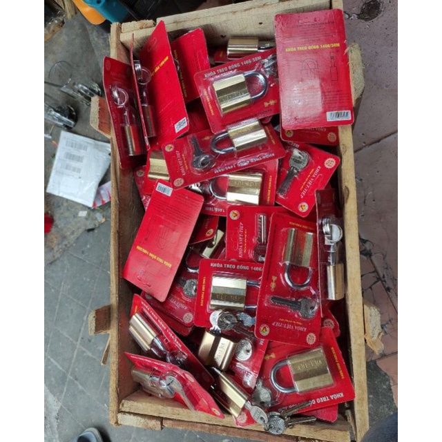 Set 30 ổ khoá việt tiệp dùng chung 1 chìa chủ ( loại 4 phân , khoá giữ chìa , có 12 chìa sơ cua )