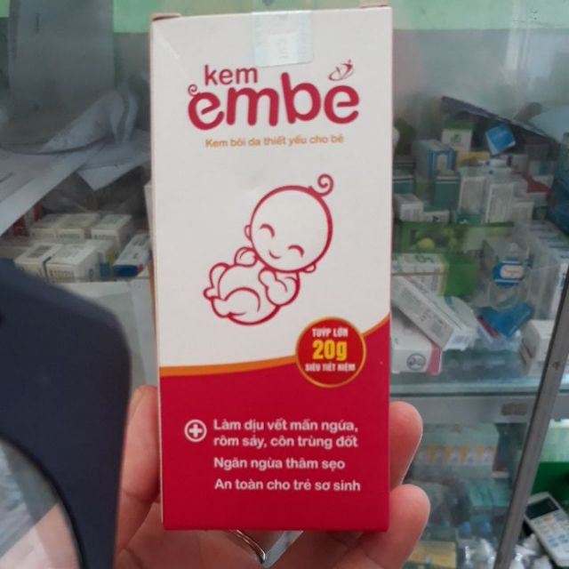 Kem bôi da Em bé