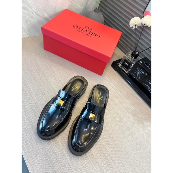 Giày sục cho nữ thương hiệu Valentino da thật cao cấp