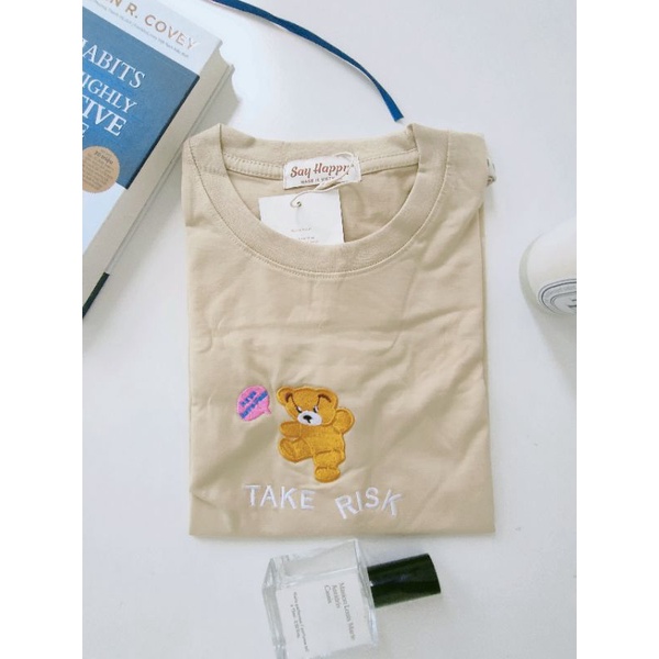 🍍Áo Thun Say Happy thêu gấu 🍍