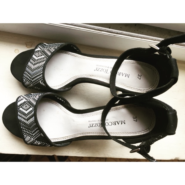 Thanh lý giầy xuất cao 9cm