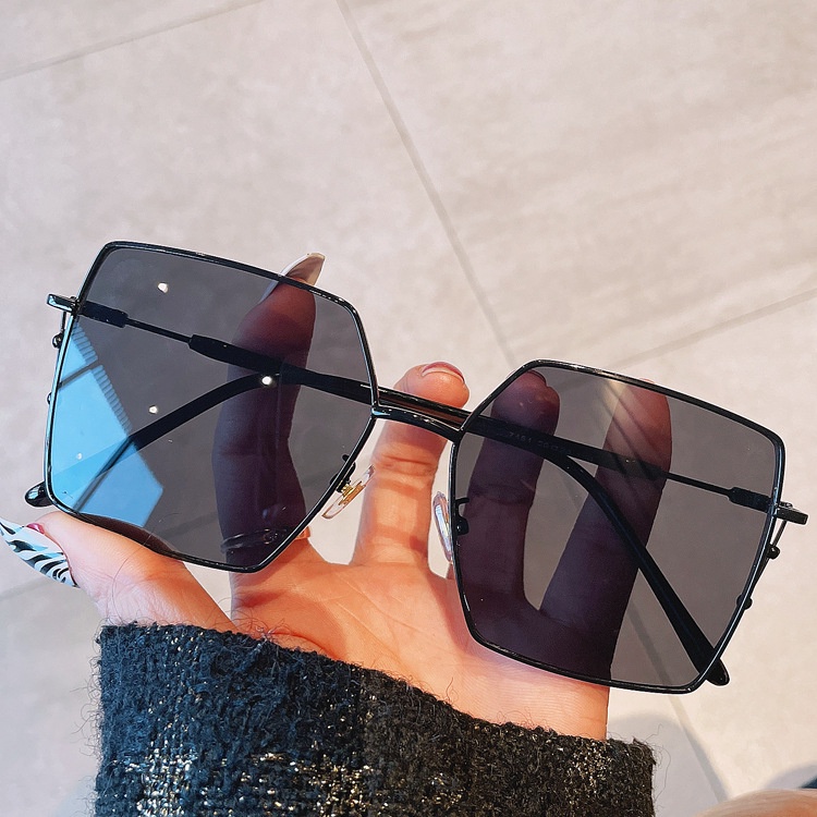 Kính Mát Gọng Kim Loại Tròng Vuông Màu Gradient Thời Trang Hàn Quốc Cho Nữ
