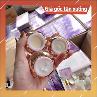 Bộ đôi  mỹ phẩm hoàng cung