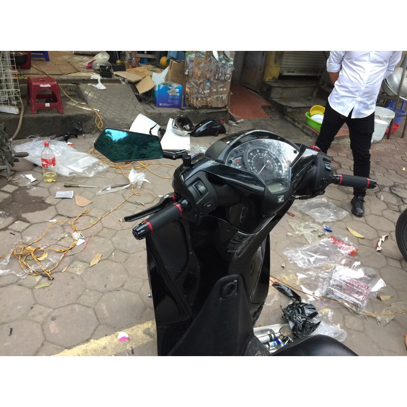 1 chiếc guong xéo ziroma