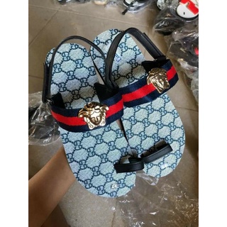 Sandal xỏ ngón