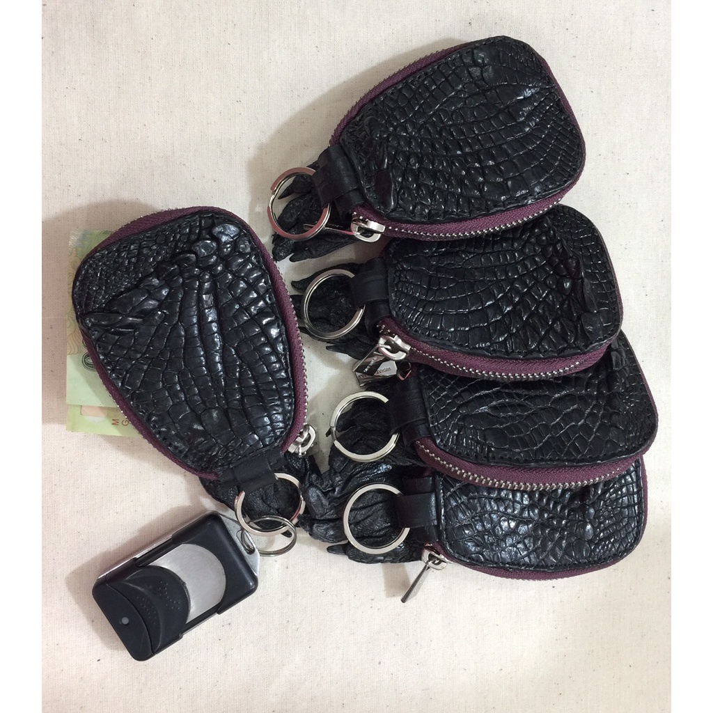 Đầu cá sấu trưng bày phòng khách , bàn làm việc