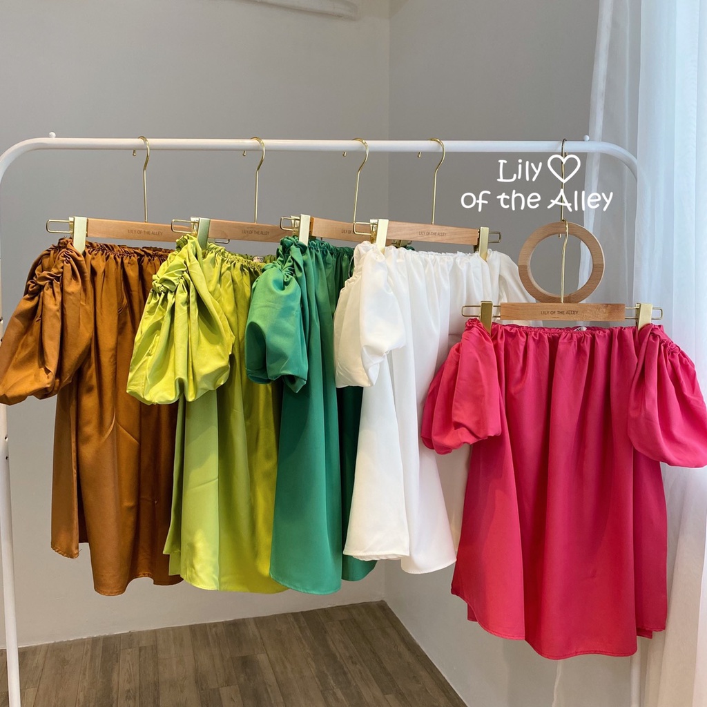 Áo trễ vai tay bồng rời phong cách Ulzzang Hàn Quốc