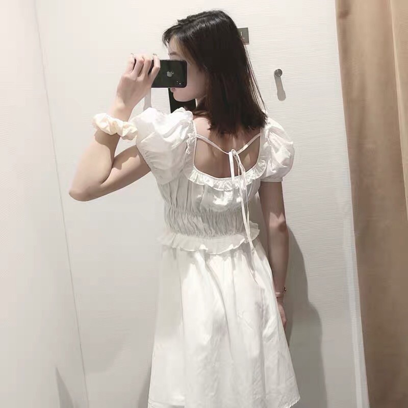 Đầm trắng Urban Revivo