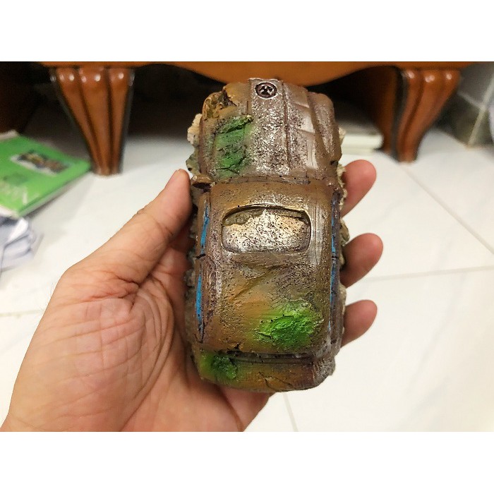 CẢNH XE HƠI TRANG TRÍ NHÀ CỬA HỒ CÁ NON BỘ 12X7X6CM