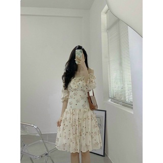 Đầm hoa trễ vai