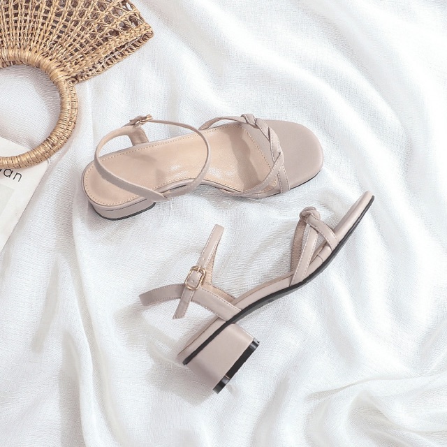 Giày cao gót vuông 3 phân quai đan chéo da mềm khoá cài