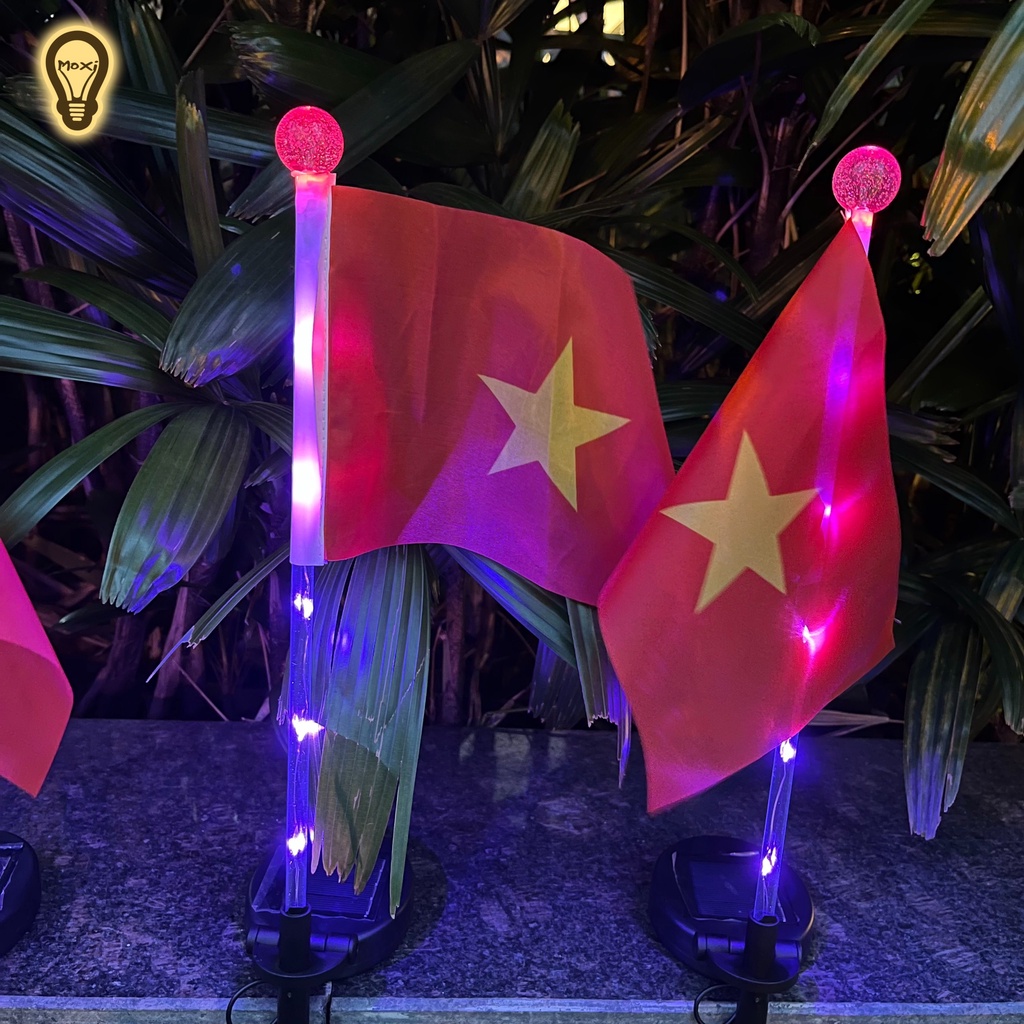 Đèn LED NĂNG LƯỢNG MẶT TRỜI Lá cờ tổ quốc trang trí DECOR ngoài trời sân vườn , ban công, lễ tết, hội nghị MOXI.