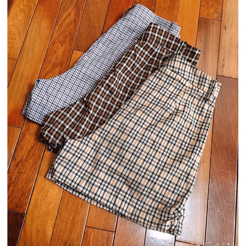 Short kẻ kiểu Hàn vải dư may nối chuyền xịn đẹp | BigBuy360 - bigbuy360.vn