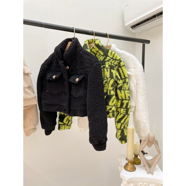 ÁO LÔNG CROPTOP TAY DÀi ĐÍNH NÚT HOẠ TIẾT C0245