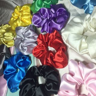 Giá sỉ - Cột tóc vải Scrunchies lụa tơ cao cấp ( ảnh tự chụp)