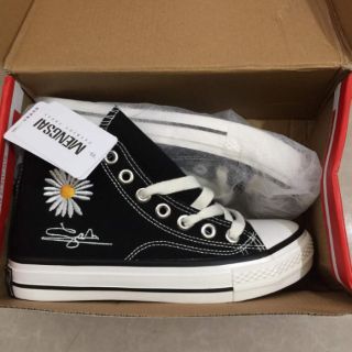 (Sneaker nữ mới 2020)Giày sneaker hoạ tiết hoa cúc( Kèm video và ảnh thật)