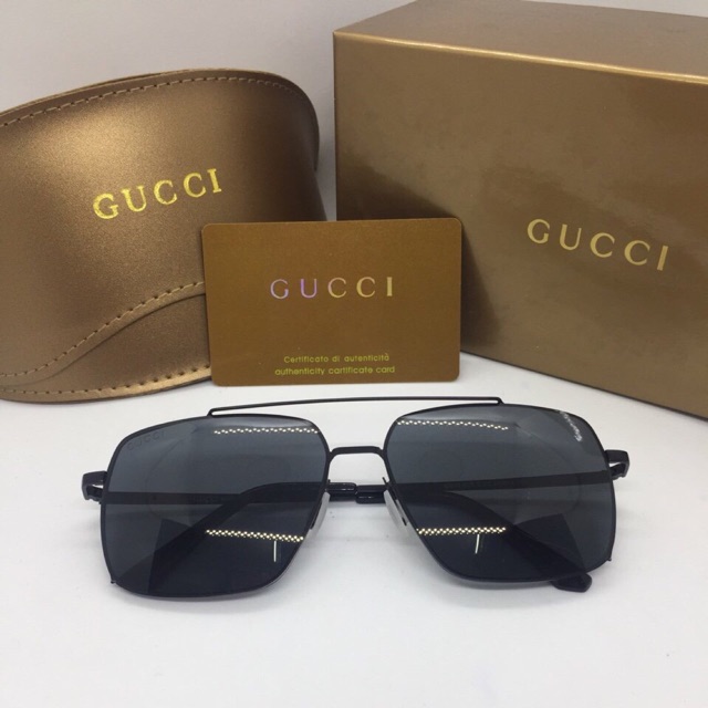 Mắt kính nam ôm mặt vuông | BigBuy360 - bigbuy360.vn