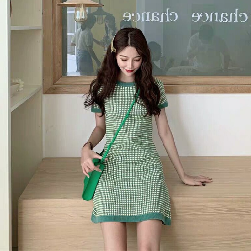 Đầm Dệt Kim Cổ Tròn Kẻ Sọc Màu Xanh Lá Phong Cách Retro Cho Nữ