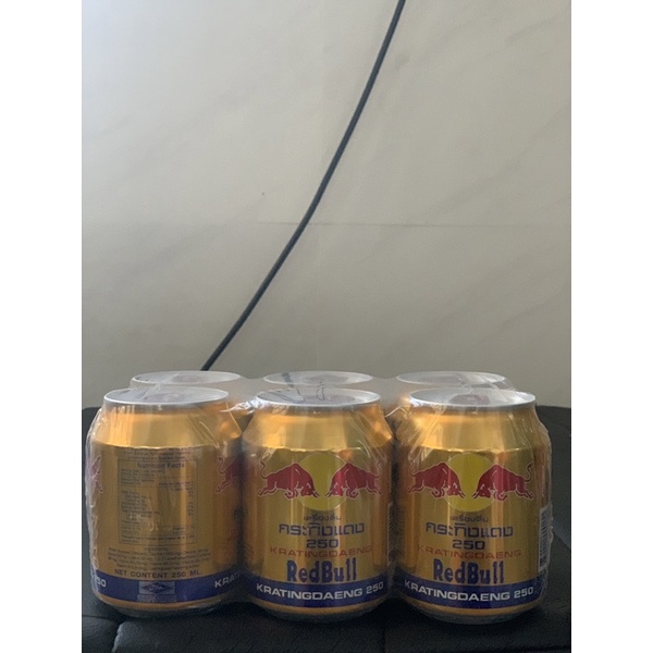 Nước tăng lực Redbull 250ml Thái Lan