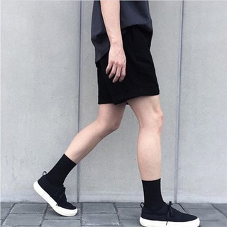 Quần short kaki nam màu đen
