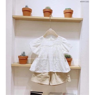 Set bé gái đục lỗ
