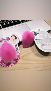 Cọ rửa mặt silicon Love Making Cleansing Pad Nhật