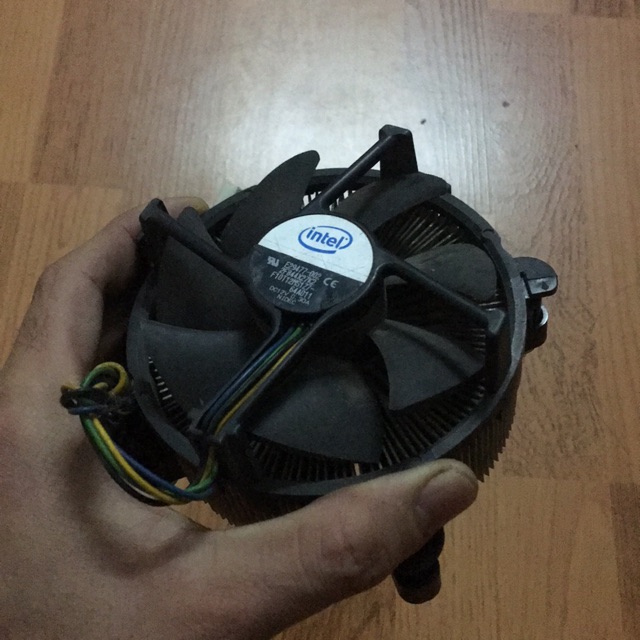 Tản nhiệt stock intel 1366 bị lỗi fan