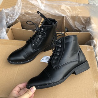 Boots đen cổ cao cột dây đế thấp phong cách, cá tính