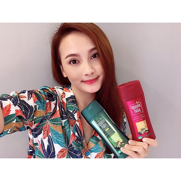 Dầu gội dược liệu Nguyên Xuân chính hãng, Dầu gội dưỡng tóc bồng bềnh giảm rụng tóc dưỡng da đầu hiệu quả