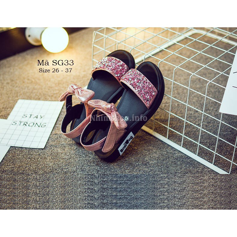 Sandal bé gái -Dép quai hậu học sinh đi học màu hồng da mềm đính nhũ điệu đà và duyên dáng SG33 [full size 3 -12 tuổi]