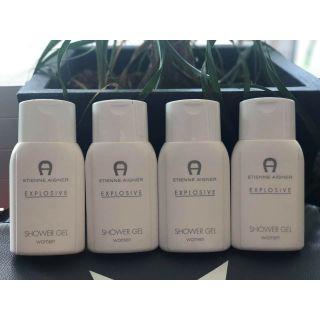 Sữa tắm nước hoa Etienne aigner
