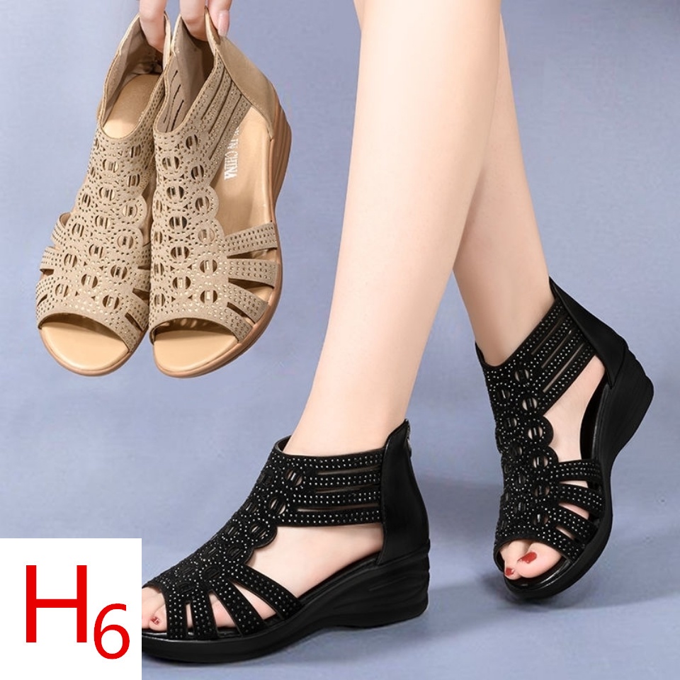 Giày Sandal Mùa Hè 2021 Bằng Da Mềm Đính Đá Rhinestone Siêu Dễ Thương Phong Cách Hàn Quốc Cho Phụ Nữ Trung Niên La